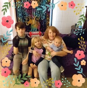 Meet your Posher, Laurie